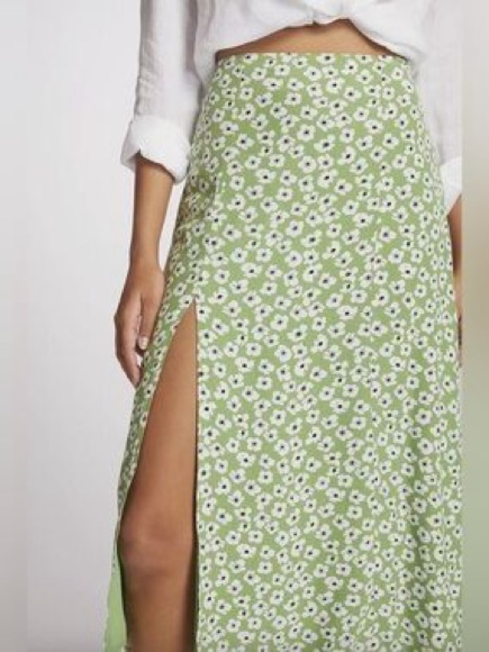 Anthropologie Green Daisy-Print Maxi Skirt with High Slit